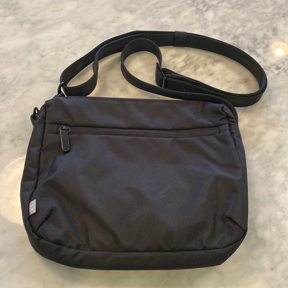 Handbags - Target Anti Theft Bag